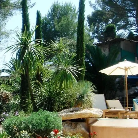 Pokade Climatisée De 235 M2 Piscine Sans Vis à Vis Grand Jardin Totalement Clos