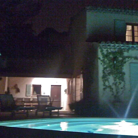 Pokade Climatisee De 235 M2 Piscine Sans Vis A Vis Grand Jardin Totalement Clos * Vallauris