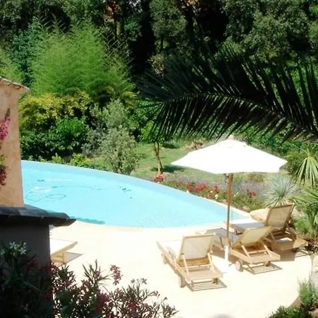 Pokade Climatisée De 235 M2 Piscine Sans Vis à Vis Grand Jardin Totalement Clos Villa